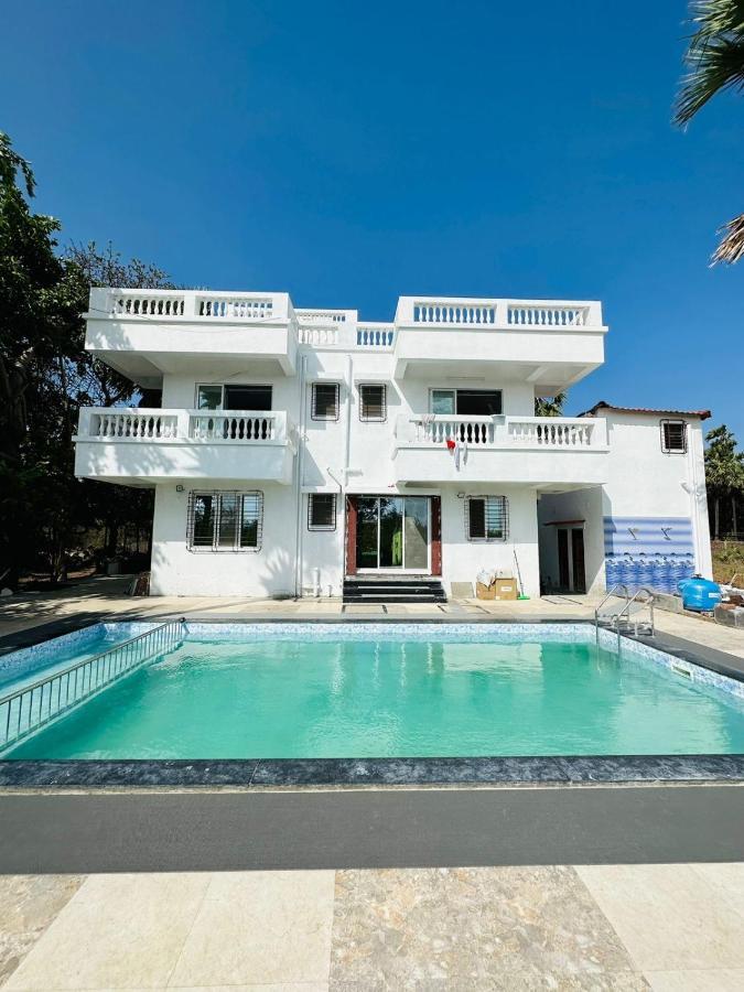 Classic Villa Palghar Экстерьер фото