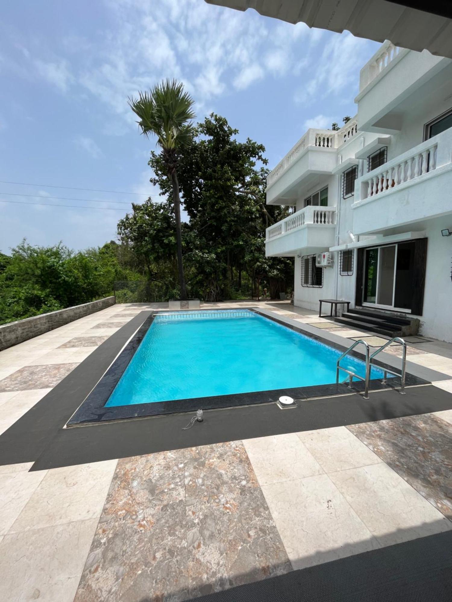 Classic Villa Palghar Экстерьер фото