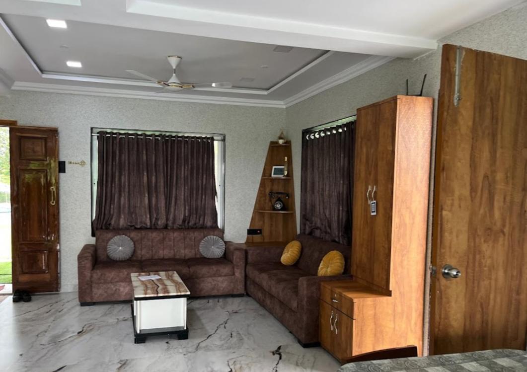 Classic Villa Palghar Экстерьер фото